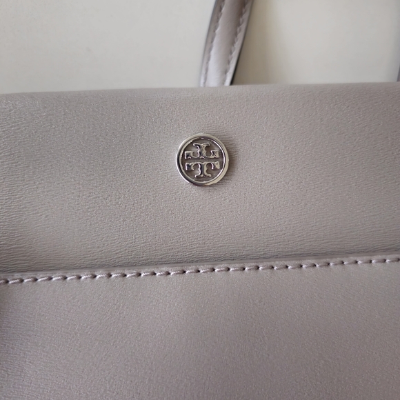 Brand New Tory Burch Bag - Picture 2 of 6